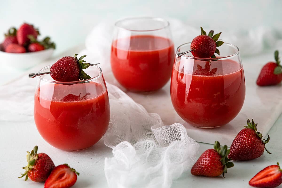 Strawberry Juice - BUCHYMIX NIGERIA